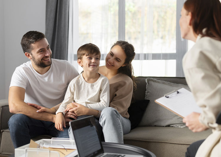 Ebeveyn Danışmanlığı: Çocuğunuzla Daha Güçlü Bir Bağ Kurun